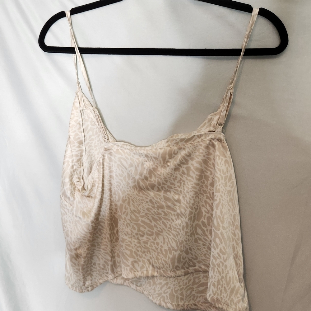 Colsie Sleep Top - Picture 2 of 10